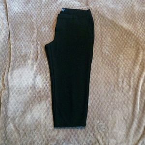 NWOT- Black Crop Trouser Pants